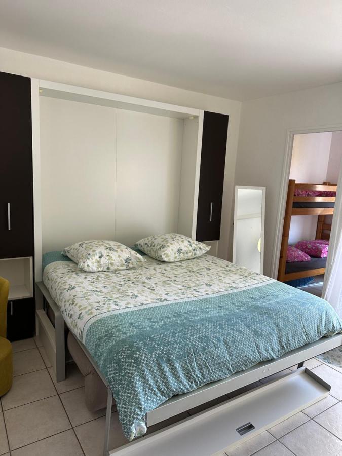 Vue Sur Le Port Apartment Agde Exterior photo